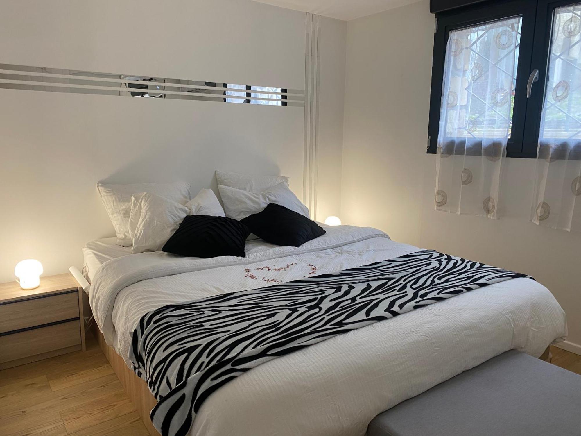 Eden In Vitry Logement Entier Eksteriør bilde
